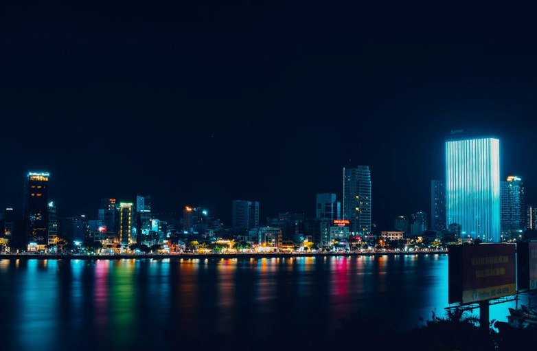 xì tố trực tuyến 8Day